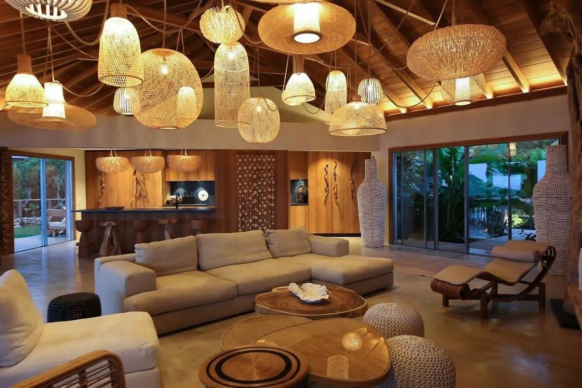 Graceful Villa Offering Panoramic Views Of The Bay St. Barthelemy